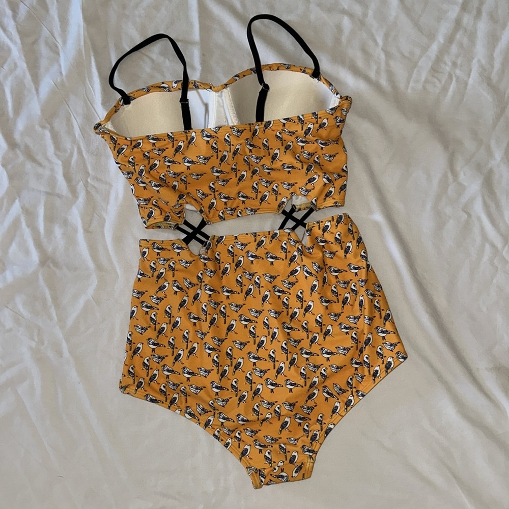 Pines & Palms Swimwear *NWT* Women's Bird Print Yellow Swimsuit - Picture 6 of 13